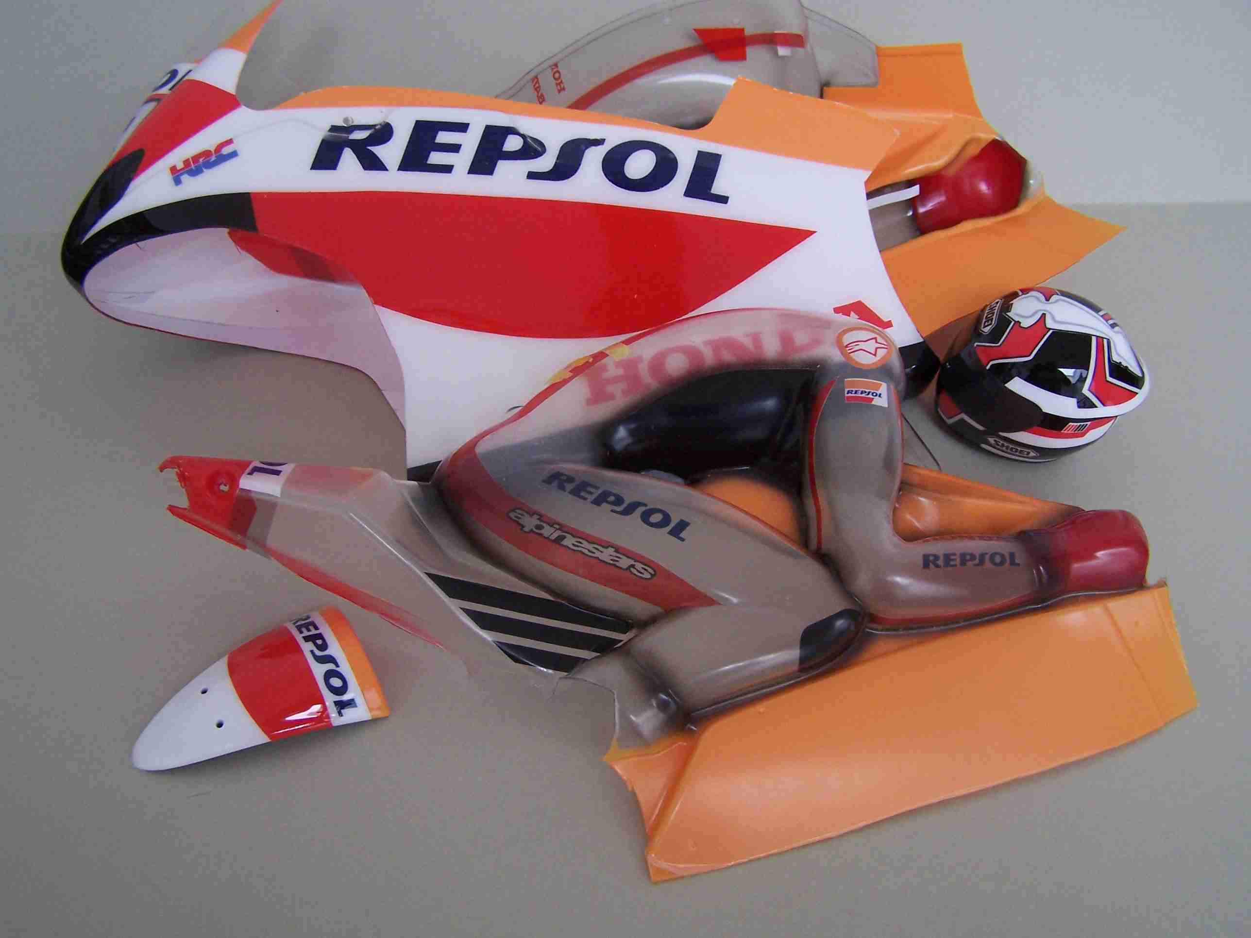 [Marc-Marquez-Repsol-Honda-Step6.jpg]