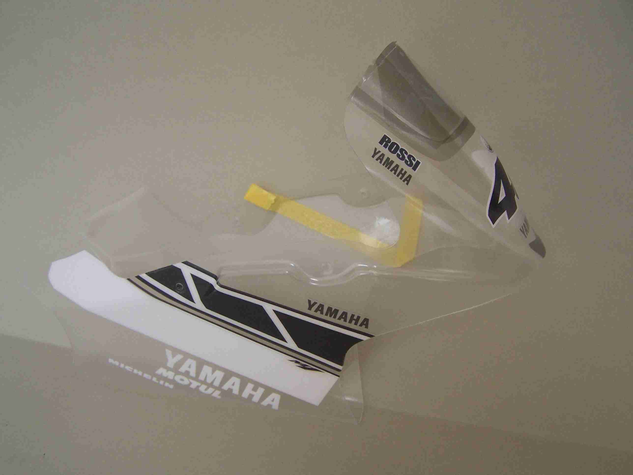 [Yamaha-Laguna-Seca-Factory-Bike-Body-Driver-Hasi-Step-1.jpg]